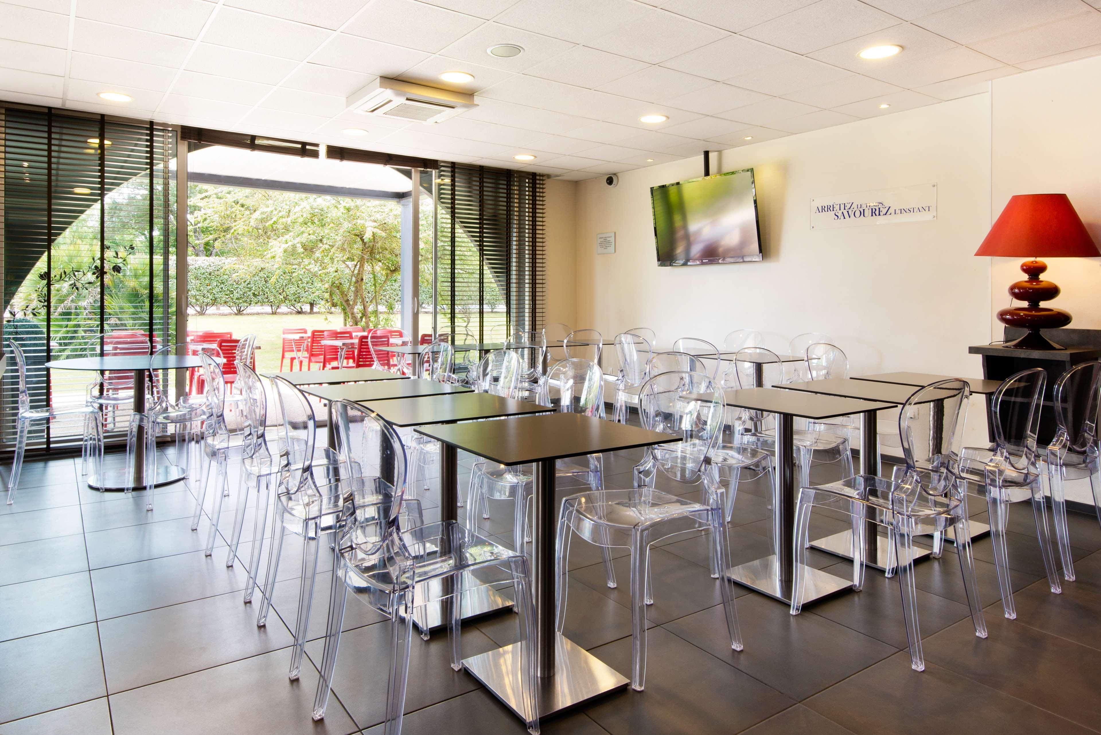 Hotel Kyriad La Rochelle Centre Ville Exterior photo